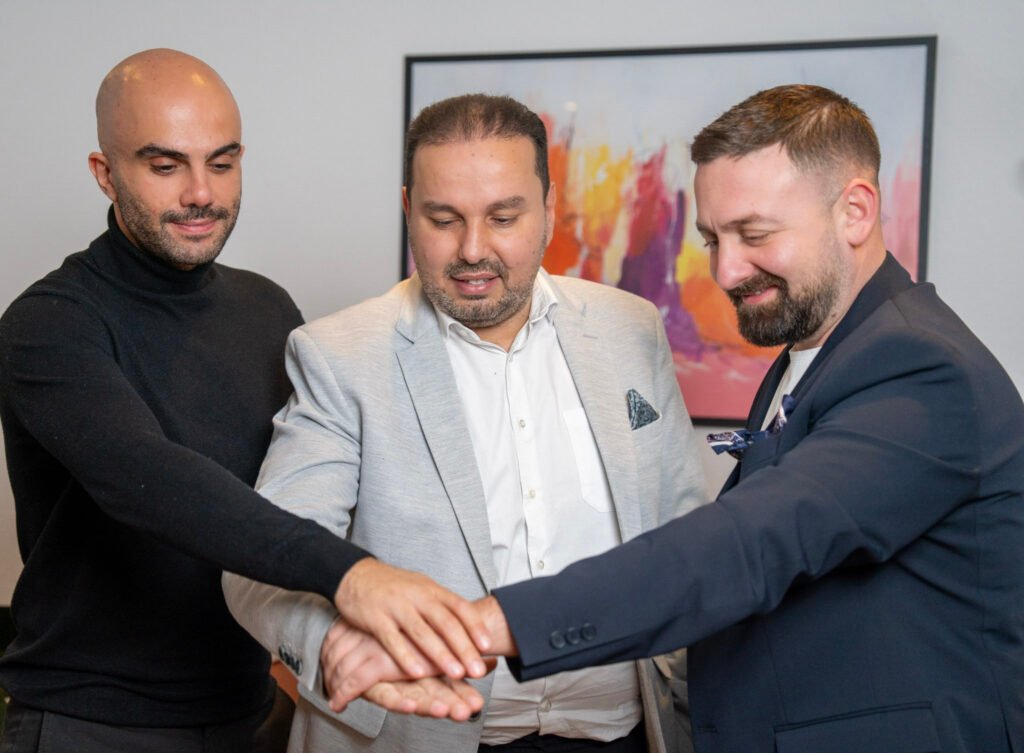 ALO Media Team